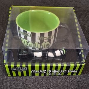 Warner Bros. Beetlejuice Green and Black Ceramic 3D Mug and Spoon Set